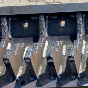 vorderer Abstreifkamm links, gekantet, 3-teilig